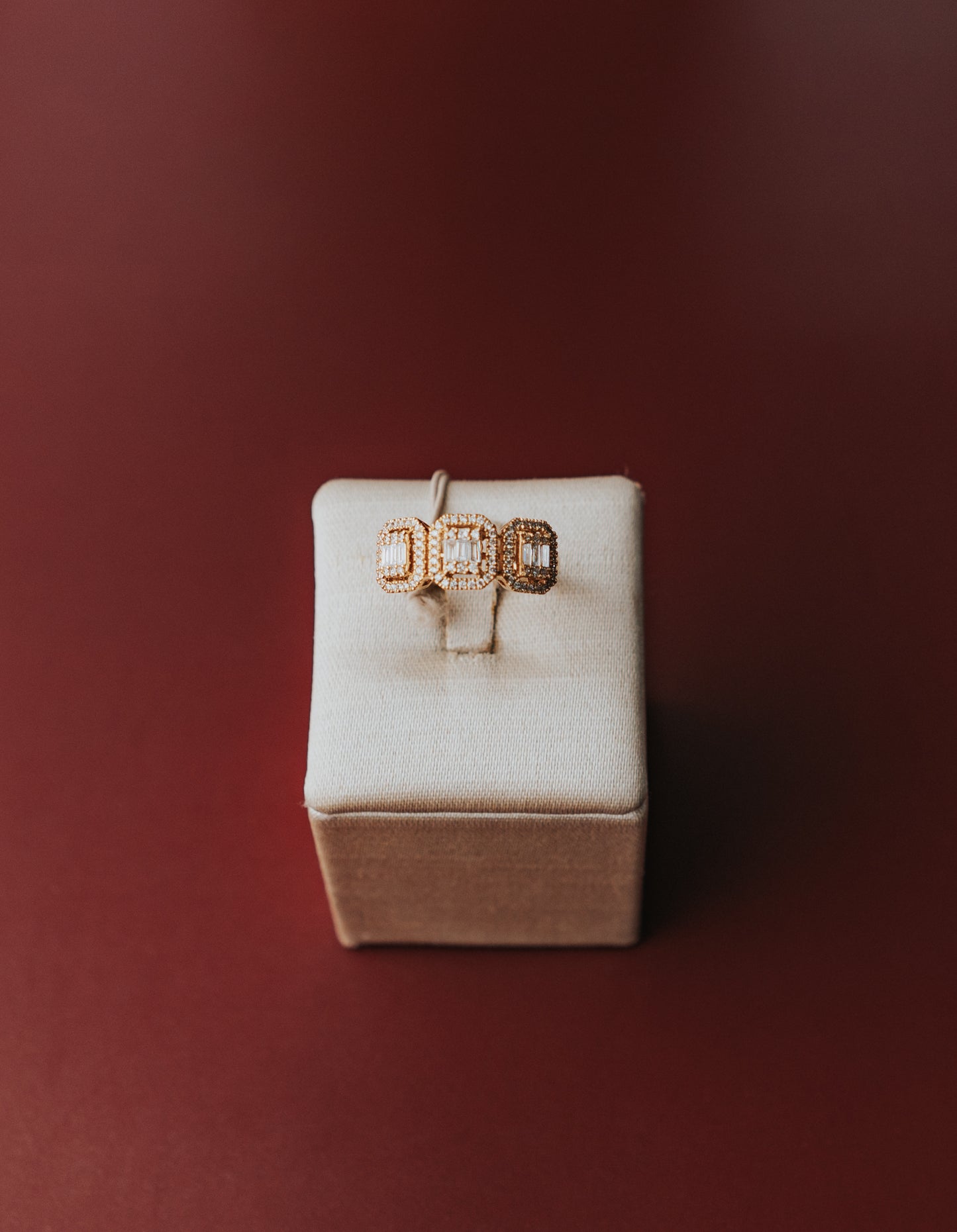 Anello Gianni Carità in oro diamanti