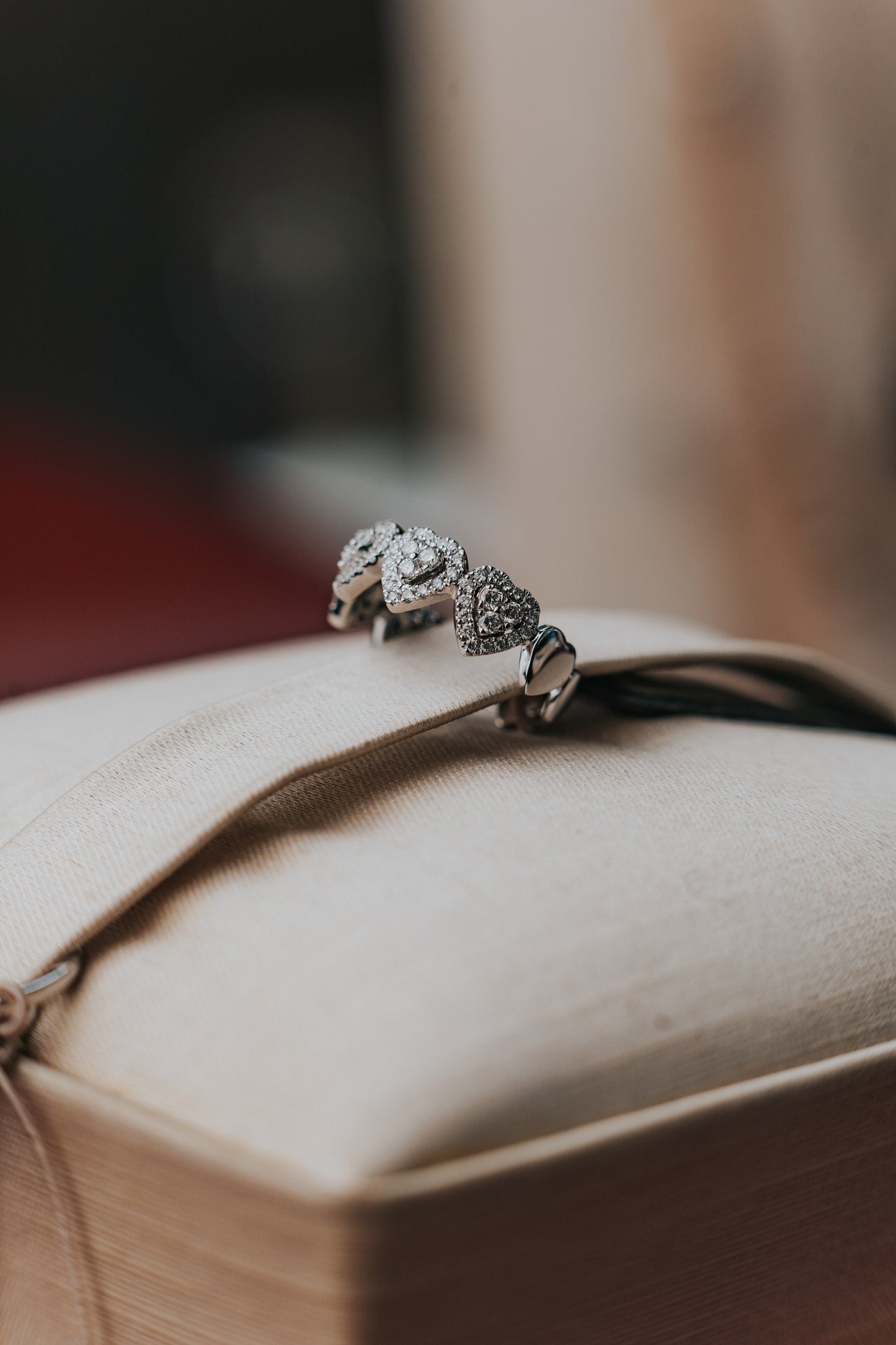Anello Gianni Carità in oro bianco e diamanti