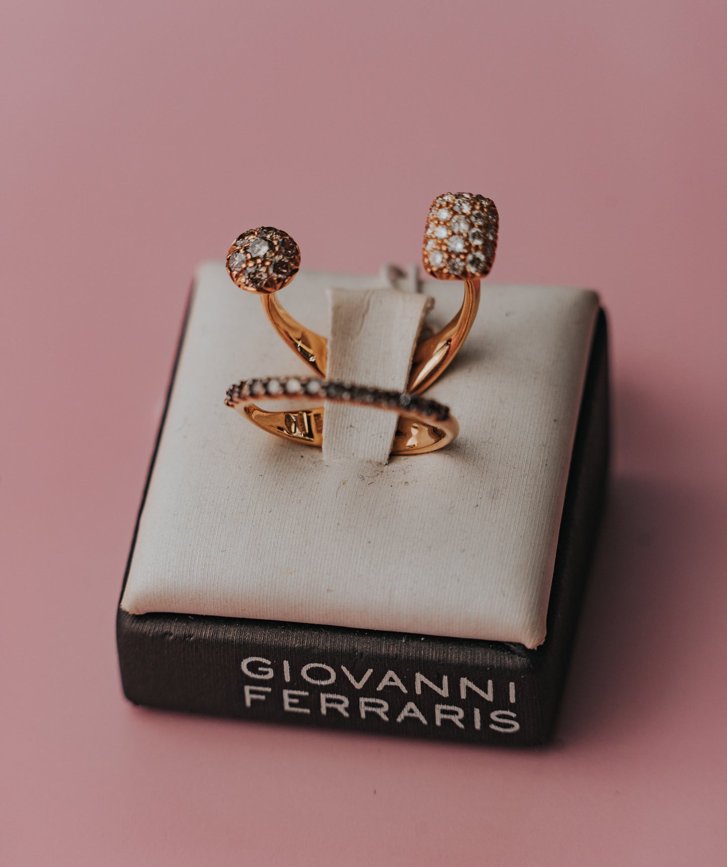 Anello Giovanni Ferraris in oro rosa e diamanti