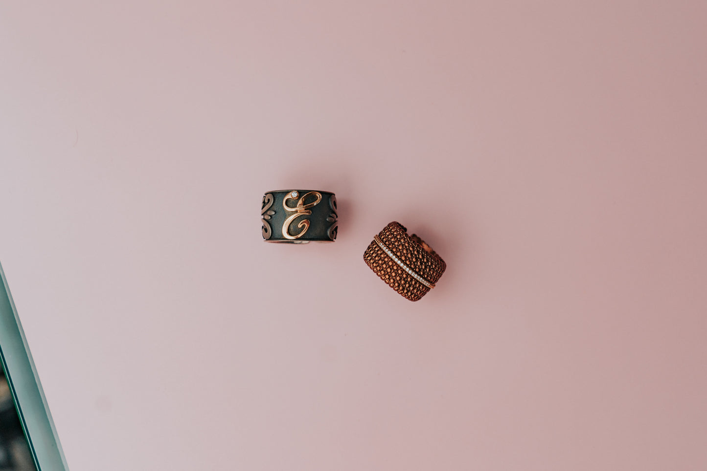 Anello Minù by Giovanni Ferraris in argento, oro e diamante