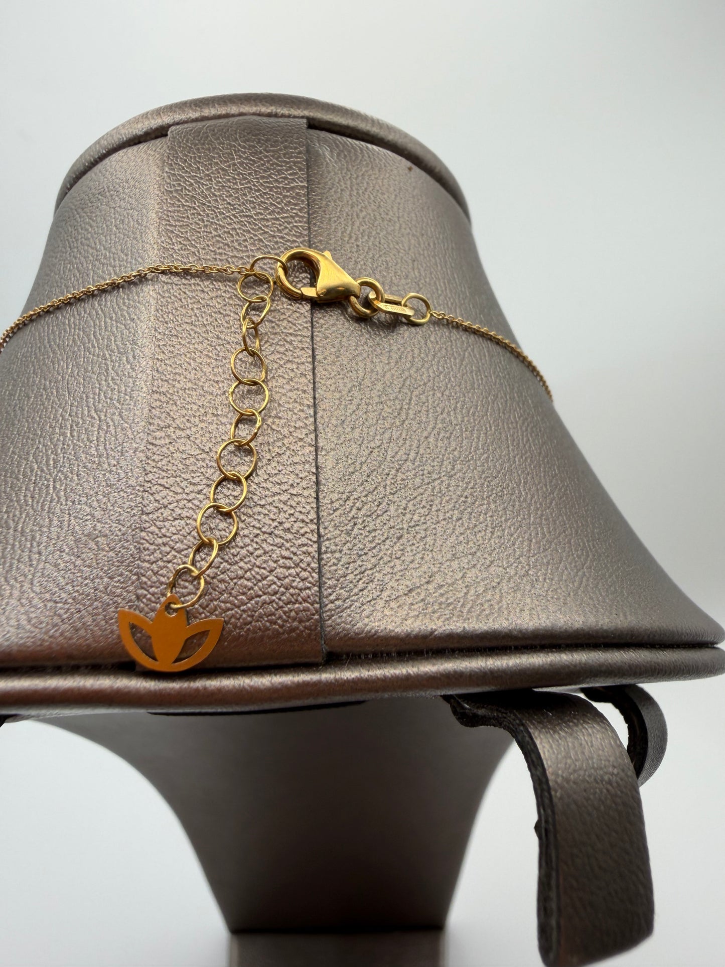 Collana MtCharm in oro con ciondolo quadrifoglio con tsavorite