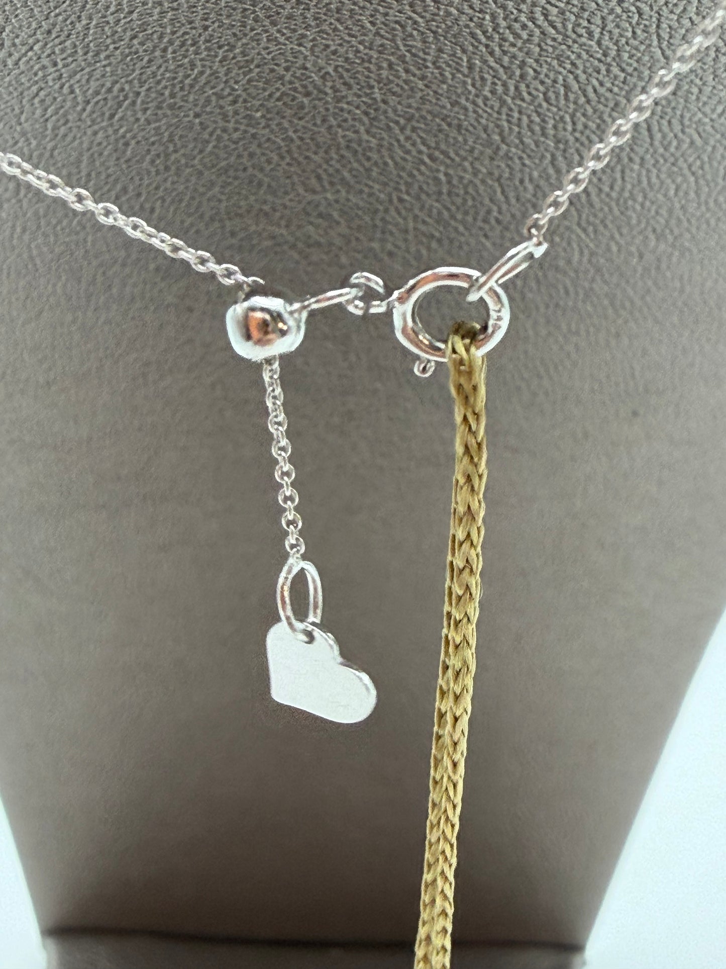 Collana MyCharm in oro con ciondolo infinito e diamanti neri