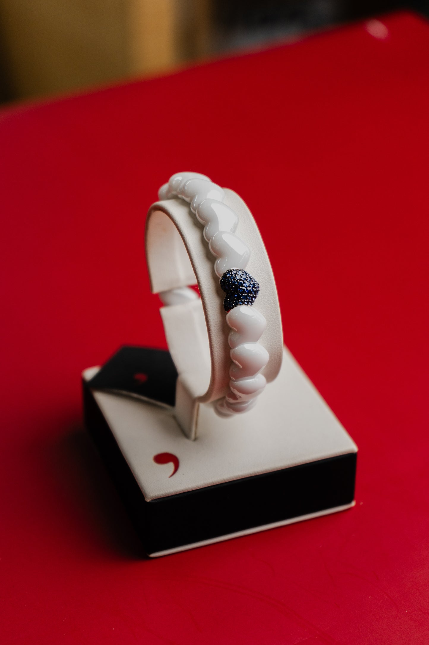 Bracciale Roberto Demeglio in ceramica con cuore e zaffiri