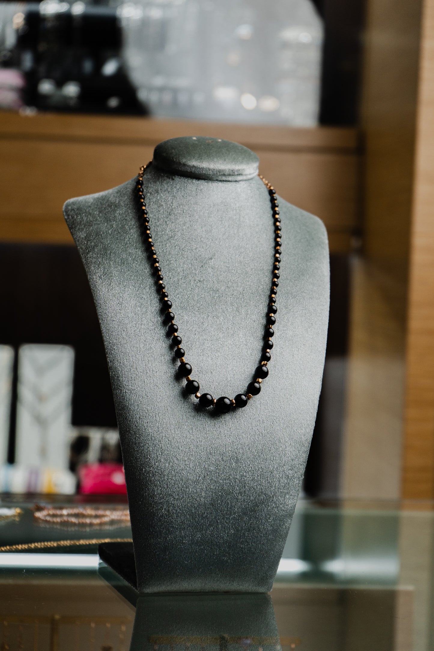 Collana Maman et Sophie in argento con pietre di agata nera e cubi di ematite