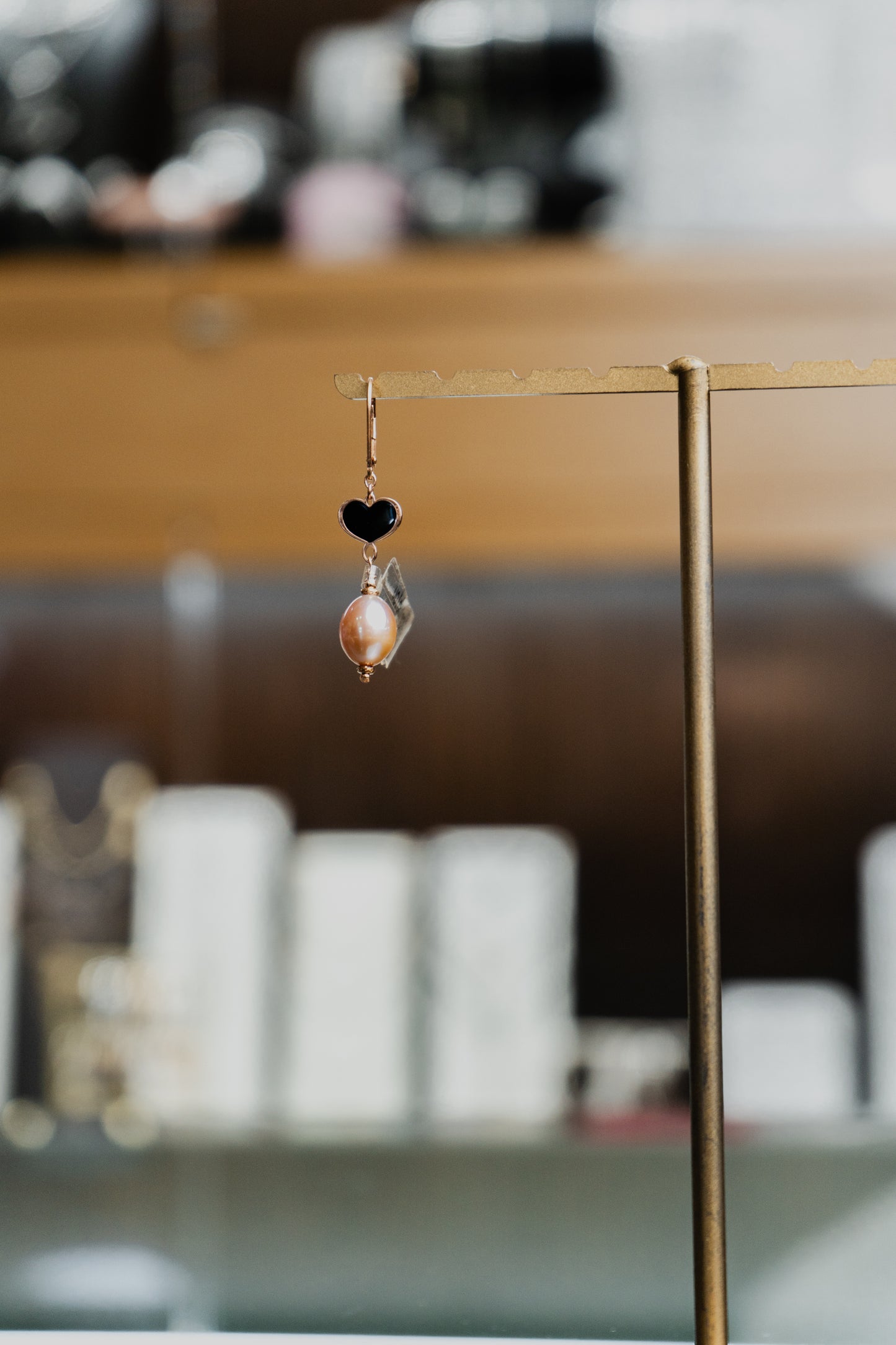 Orecchino Maman et Sophie in argento con perla pendente