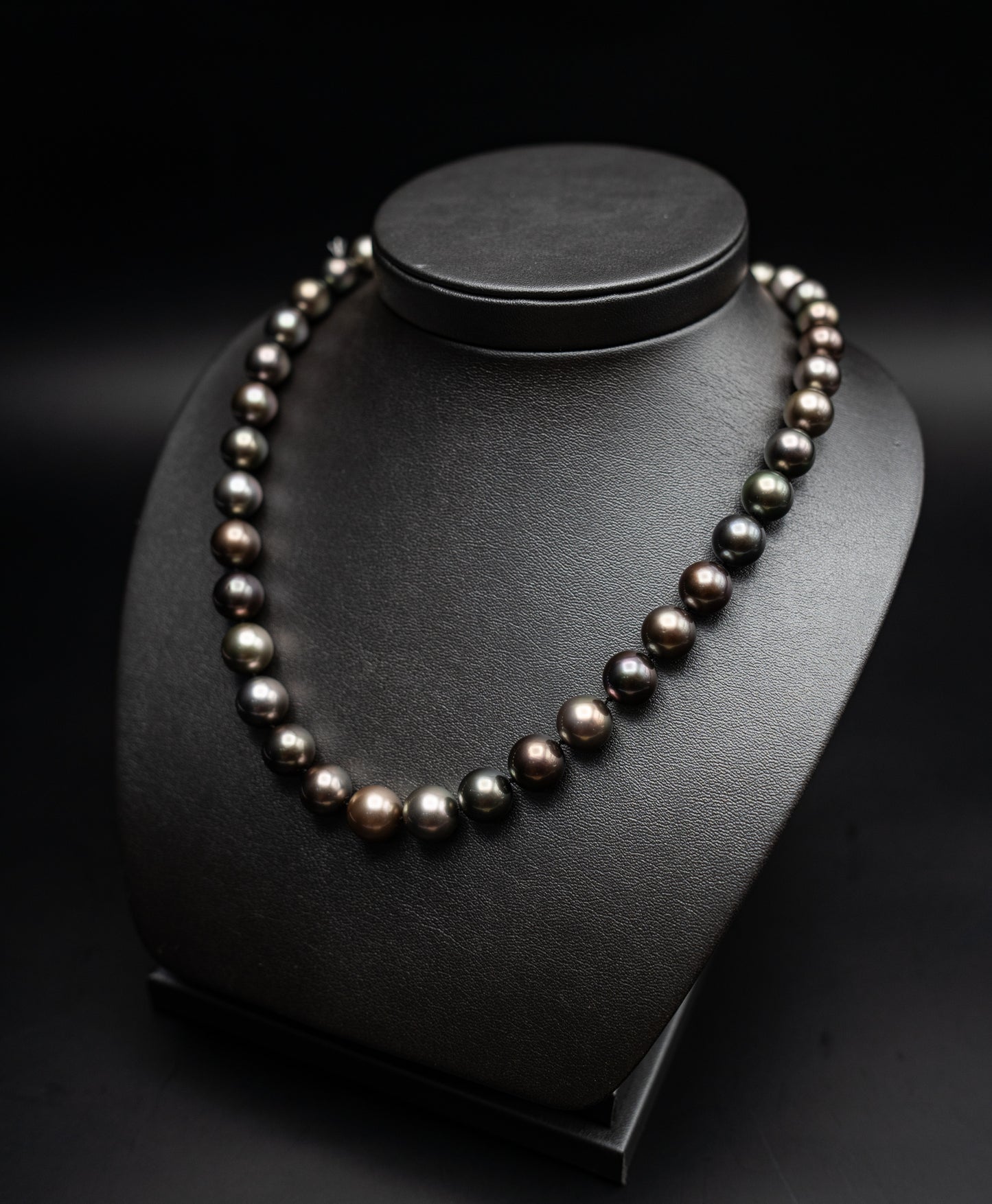 Collana Damiani di Perle tahiti