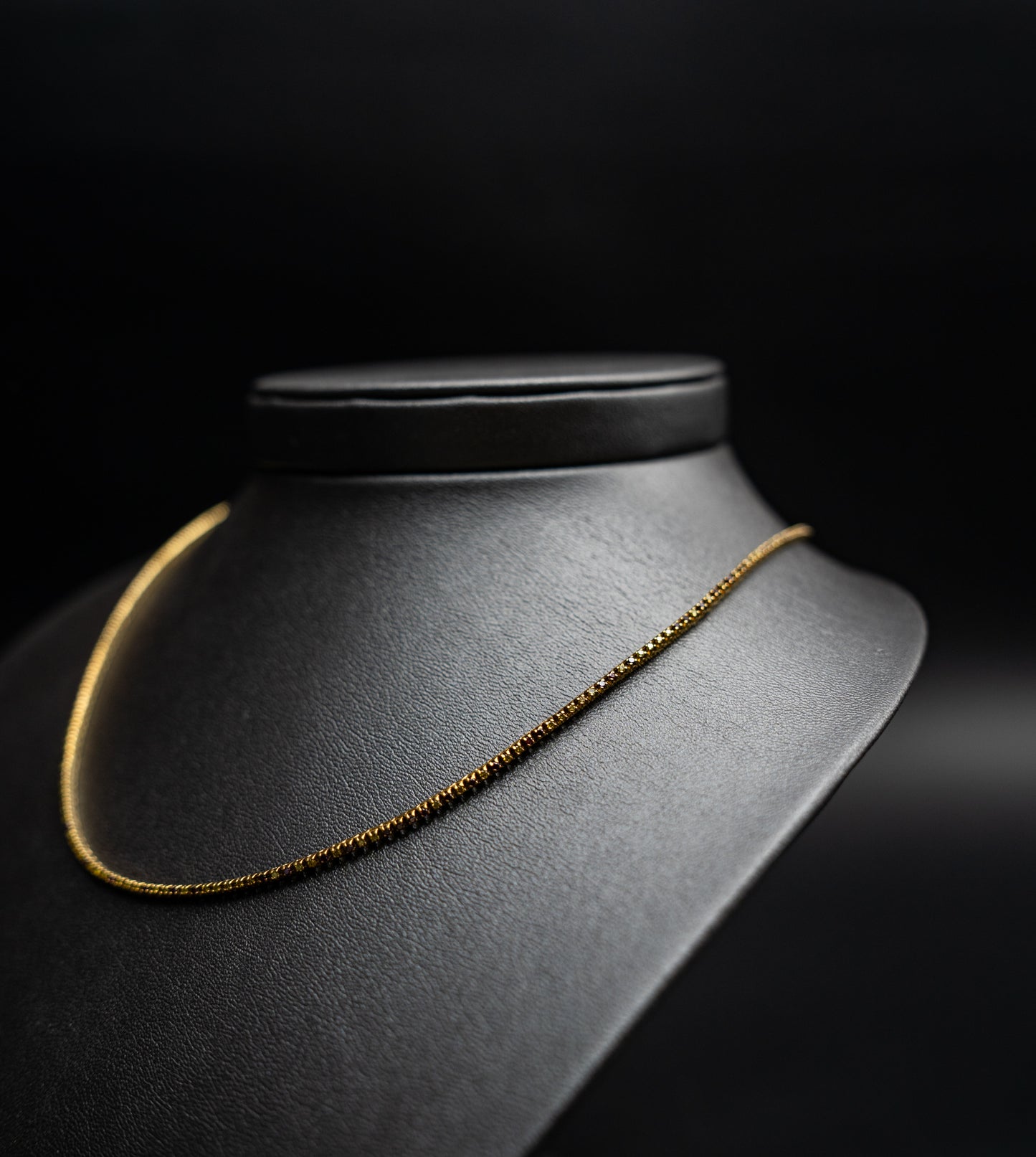 Collana Crieri in oro giallo e diamanti