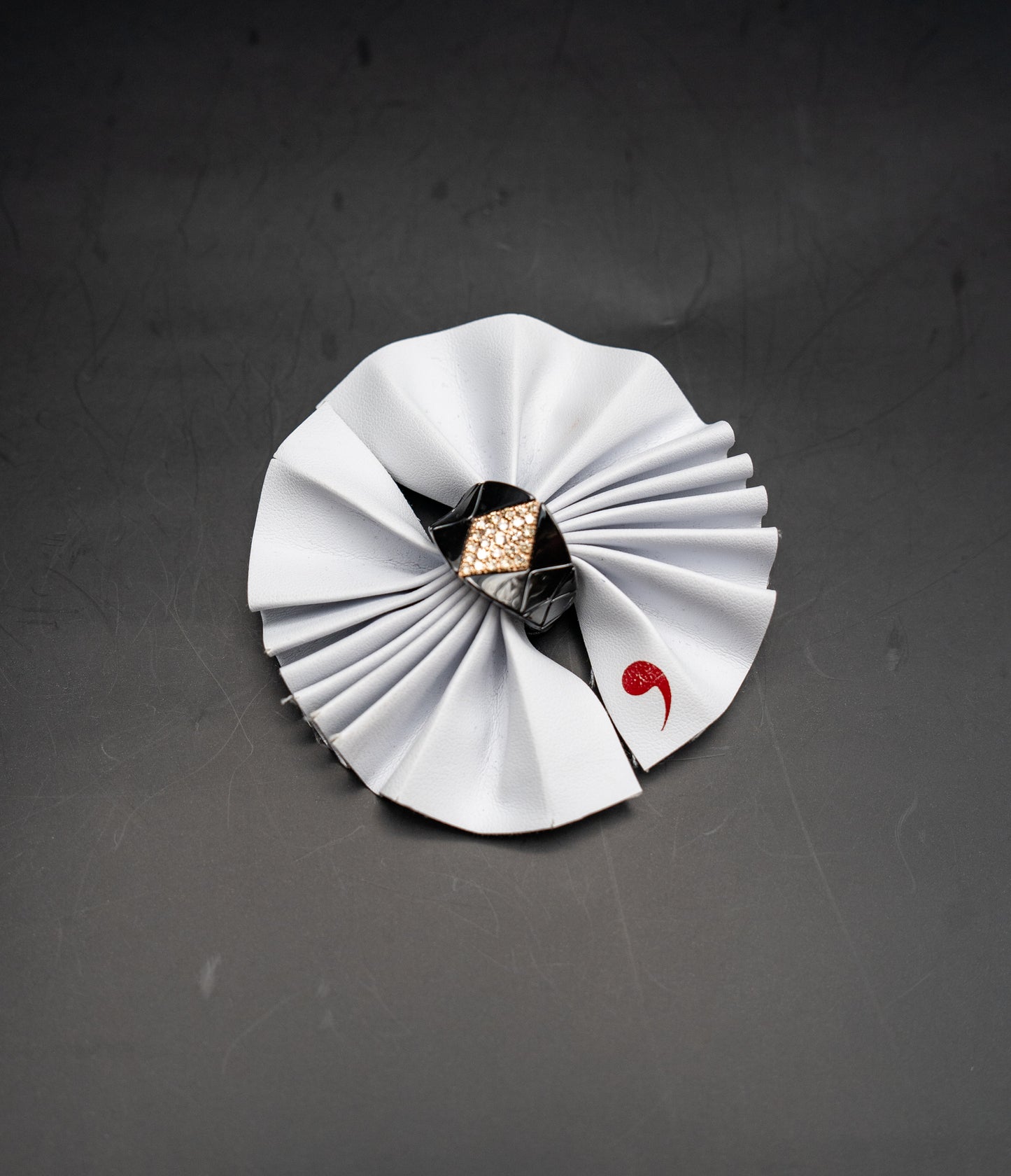 Anello Roberto Demeglio in ceramica nera lucida oro rosa e diamanti brown