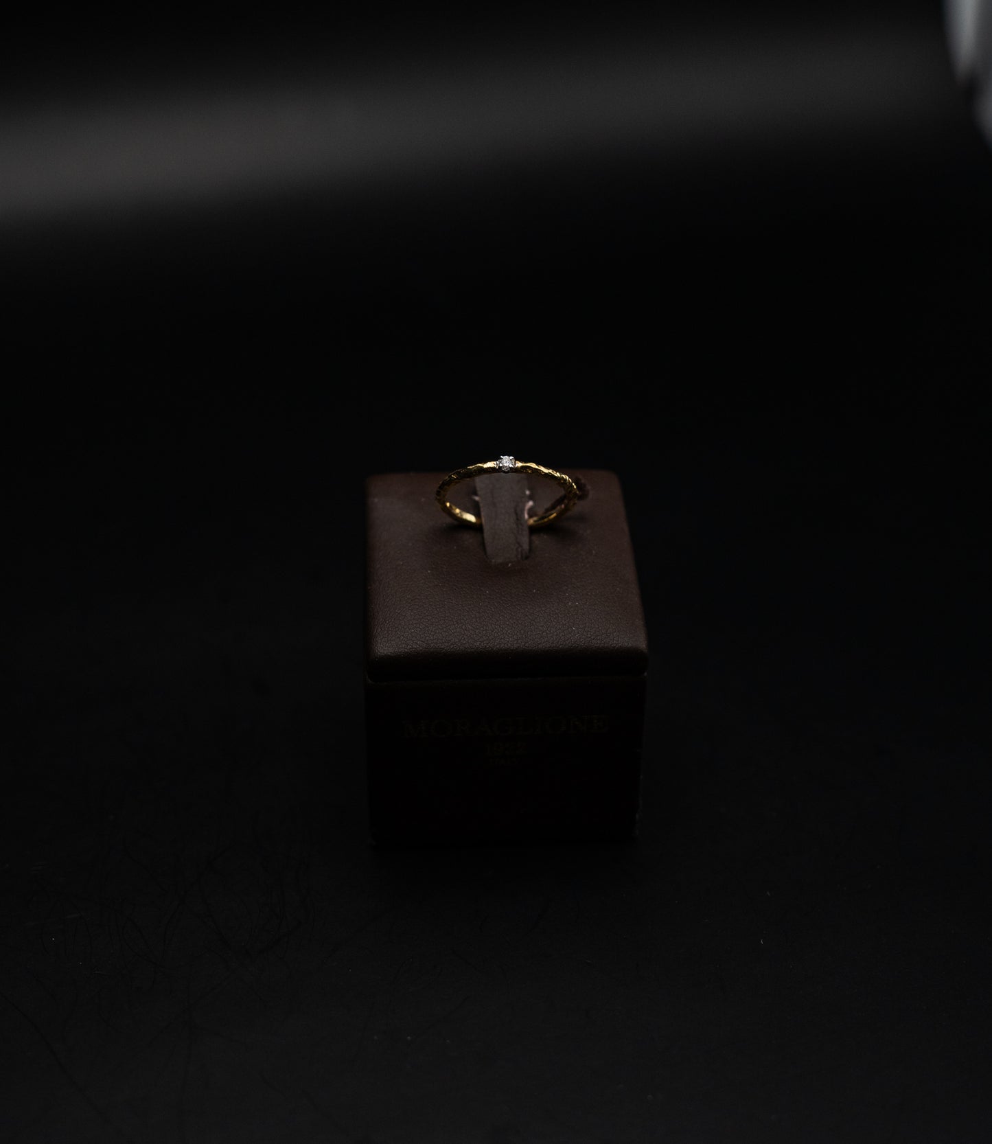 Anello Moraglione in oro giallo e diamanti
