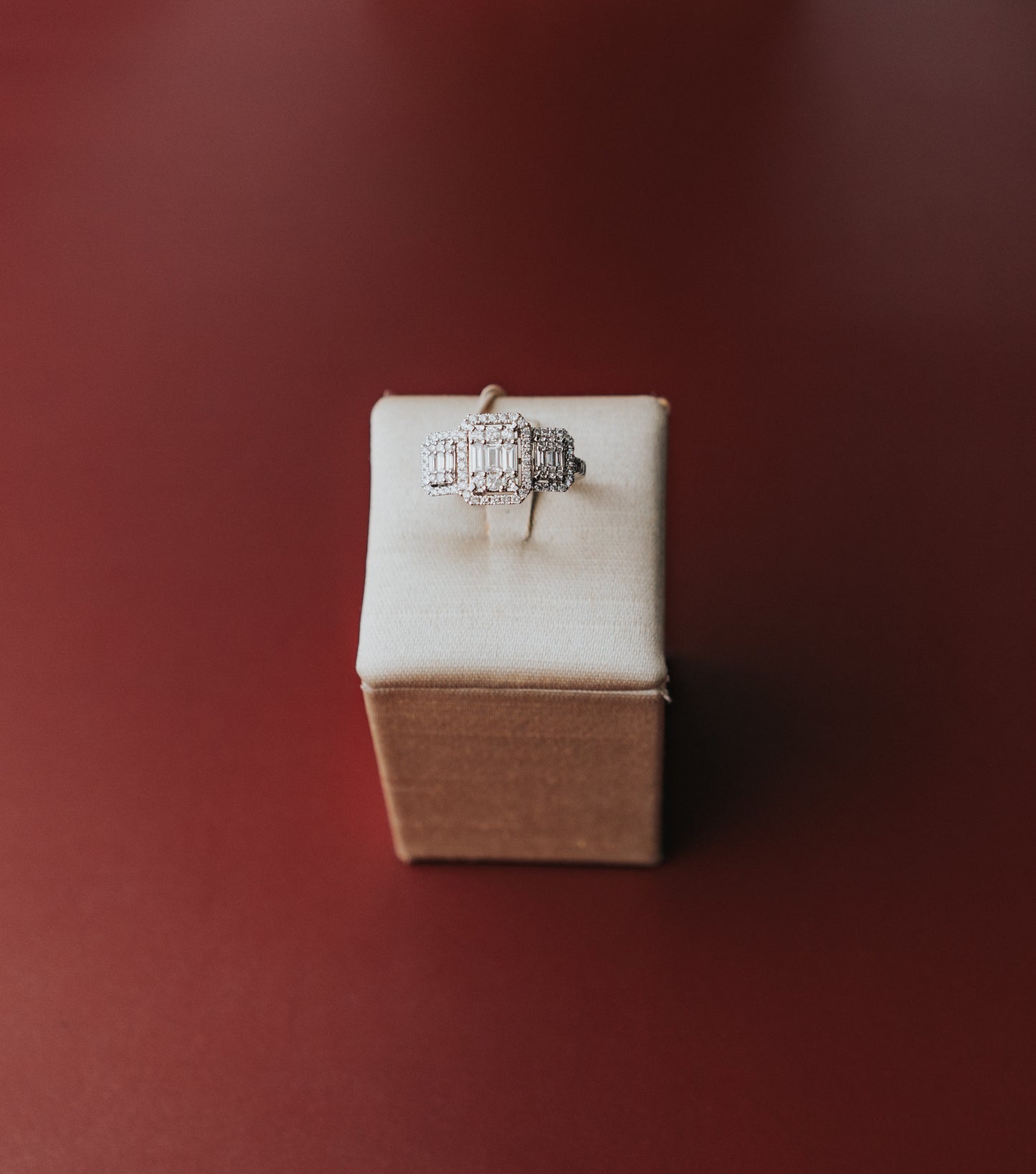 Anello Gianni Carità in oro bianco e diamanti
