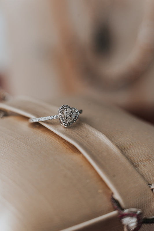 Anello Gianni Carità a cuore in oro bianco e diamanti