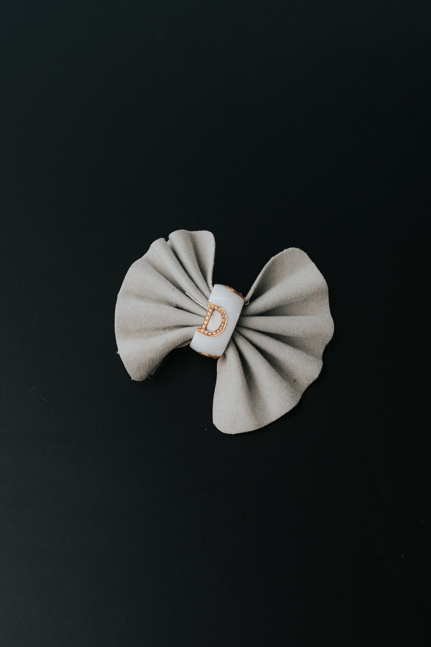 Anello Damiani in ceramica bianca e oro rosa