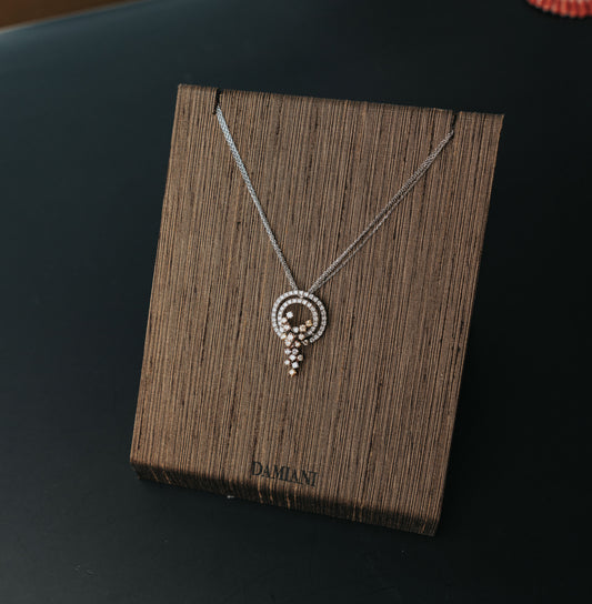 Collana Damiani in oro bianco e diamanti bianchi, fancy e brown