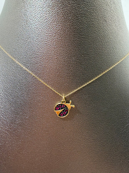 Collana MyCharm in oro con ciondolo coccinella con rubini