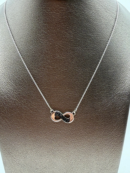 Collana MyCharm in oro con ciondolo infinito e diamanti neri