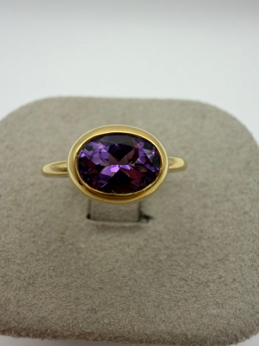 Anello Fiore in oro e Ametista