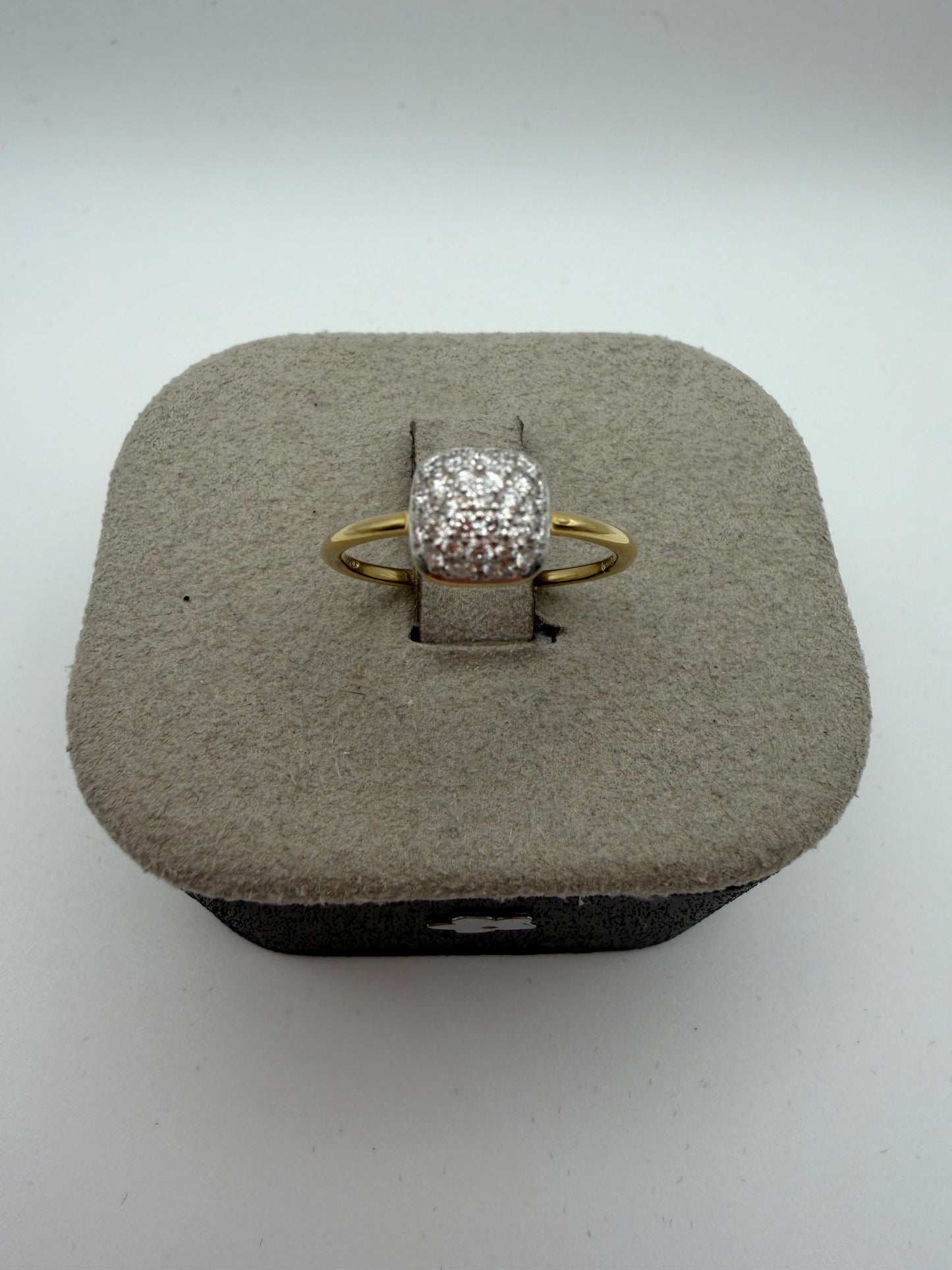 Anello Fiore in oro e diamanti