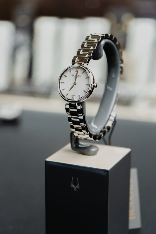 BULOVA CLASSIC LADY Ref.96L229