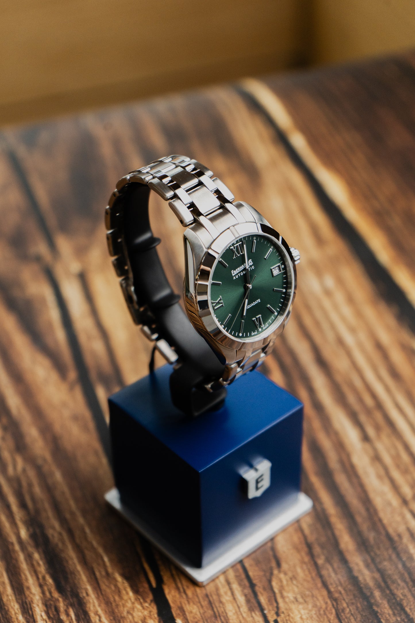 EBERHARD & CO. AQUADATE GRANDE TAILLE Ref.41041.02 CA