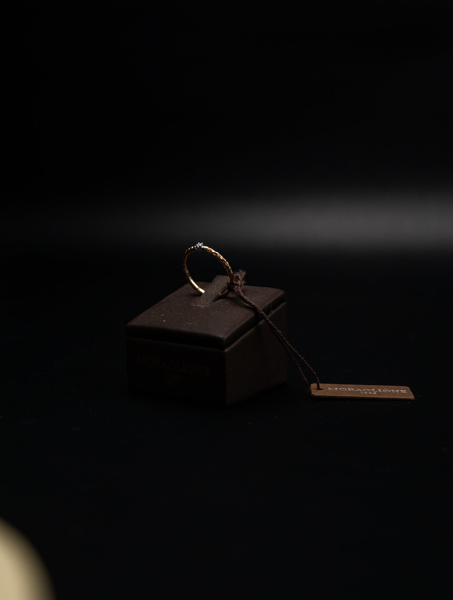 Anello Moraglione in oro giallo e diamanti