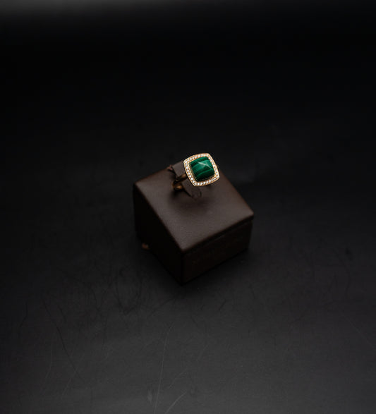 Anello Moraglione in oro, malachite e diamanti